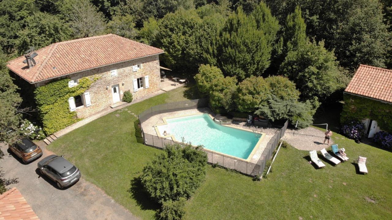 Vila Gite 5/6 Personnes Aux Portes Du Perigord Saint-Adjutory Exteriér fotografie